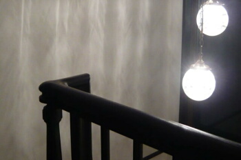 階段の照明の施工例