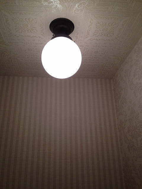 トイレに天井灯106/MAT-PB393/Zを設置した実例