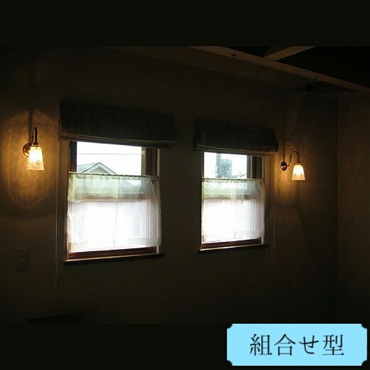 おしゃれな寝室のおすすめ照明―ベッド枕元に、四角い形のシンプルなエッチングガラスを用いたおしゃれなブラケットライト　WB241+965/SAT