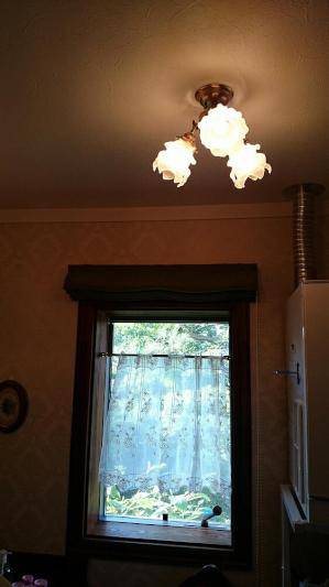 洗面所の天井の照明としてアンティーク風の天井灯pb615/3+235/sat-ランプ3個